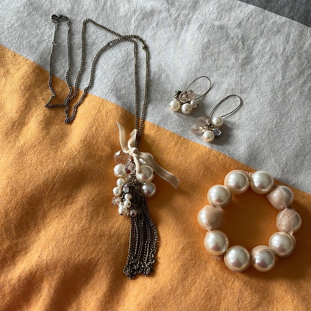 Old Navy Necklace, Bracelet & Earrings Set